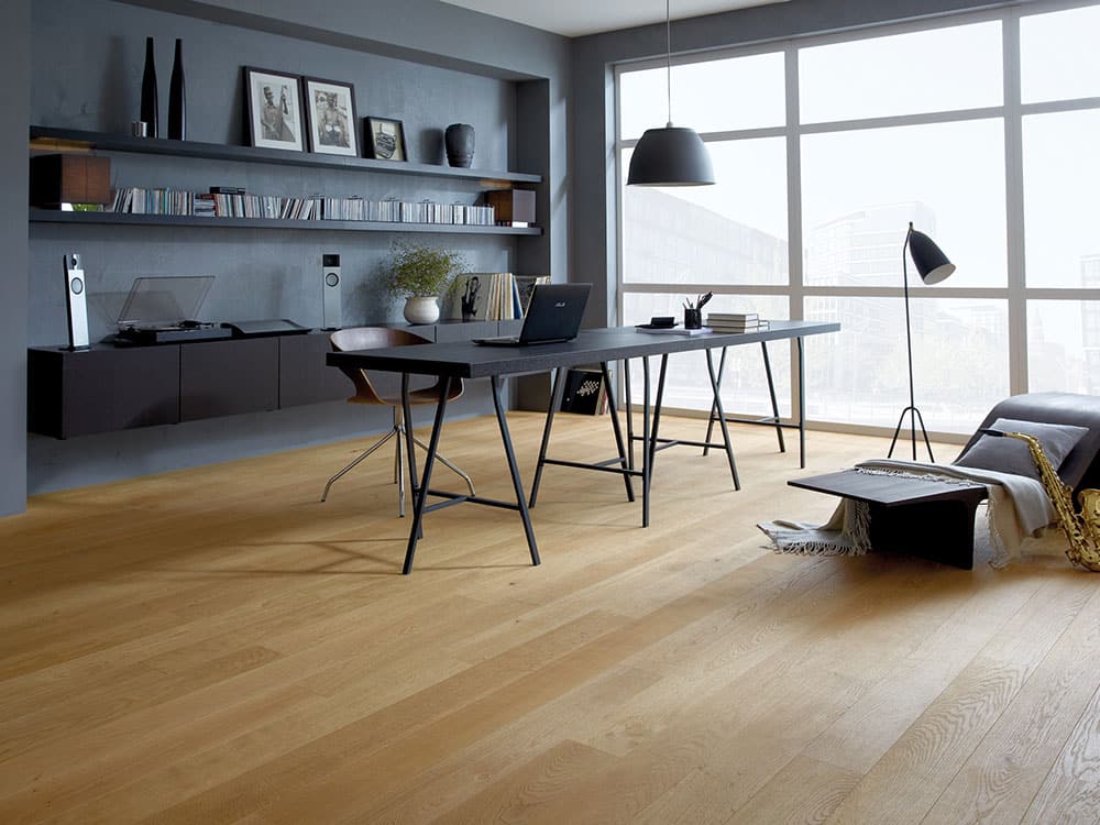 Bauwerk Studiopark, Landhausdiele, Eiche 15 tief gebürstet, naturgeölt